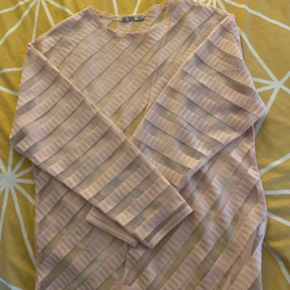 ZARA — Pretty and unique pink striped top - Picture 4 of 4